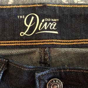 NWOT Old Navy The Diva Size 4 Jeans!!